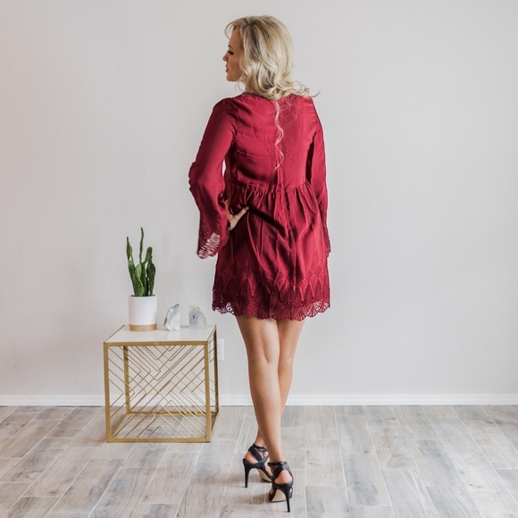 'Lace In Love' Dress - Picture 6 of 6